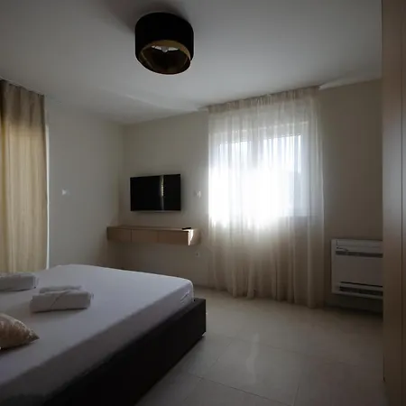 Melissa Apartman