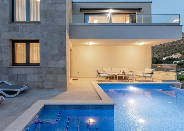 Апартаменты Melissa Zrnovnica